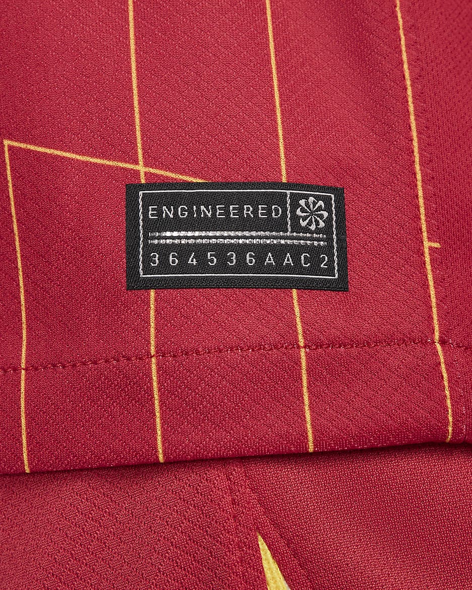 Liverpool F.C. 24-25 Home - ENGINEERED DRY FIT