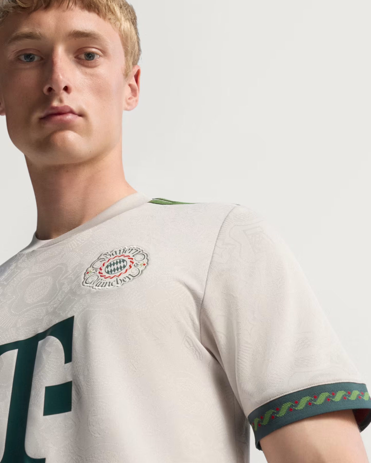 BAYERN FC OKTOBERFEST 2025 - MOISTURE CONTROL JERSEY